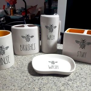Rae Dunn BEE BATHROOM SET